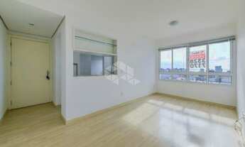 Imagem 4: Apartamento para venda possui 60 metros quadrados com 2 quartos em Menino Deus - Porto Ale