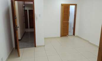 Imagem 2: Sala Centro, reformada, local nobre, Rua Nilo Peçanha, excelente preço - Petrópolis - RJ