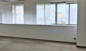 Imagem 3: Conjunto com várias salas de trabalho, 4 vagas - Região Paulista