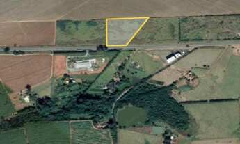 Imagem: Área beira rodovia