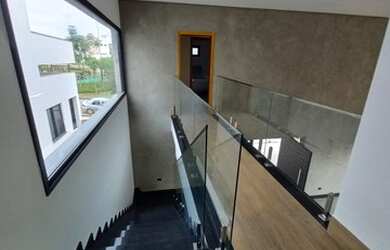 Imagem 5: Casa de condomínio para venda possui 450 metros quadrados com 4 suítes