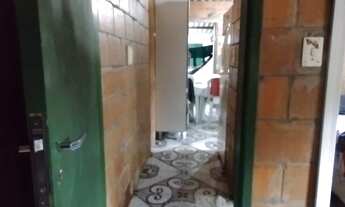 Imagem: São 2 casas no mesmo terreno no Jorge Teixeira