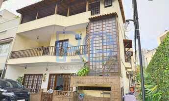 Imagem: Excelente Casa Triplex no Condomínio Vivendas