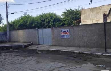 Imagem 7: Terreno a menos de 100m² da praia