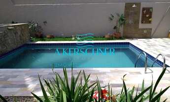 Imagem 3: Casa com 4 suítes para alugar a poucos metros da praia em Juquehy!