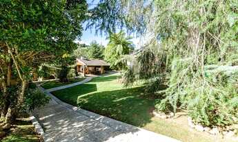 Imagem 4: Casa térrea a venda com 357 metros quadrados 4 quartos em Vila Jaguaribe - Campos do Jordã