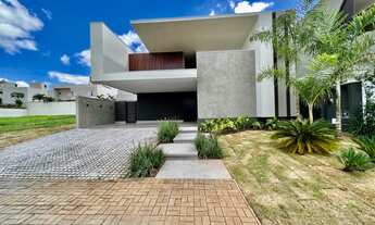 Imagem 2: Casa térrea no Alphaville I, com 212 m² com 3 suítes e piscina