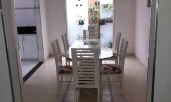 Imagem 3: Sobrado para Venda em Santo André, Jardim Utinga, 4 dormitórios, 1 suíte, 2 banheiros, 3 v