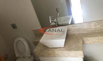 Imagem 6: Casa com bom acabamento com 05 quartos em loteamento fechado