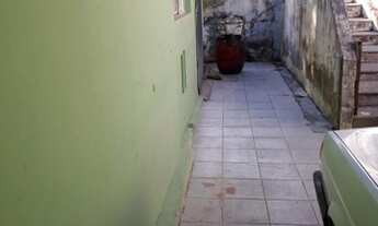 Imagem 2: Casa para venda possui 80 metros quadrados com 4 quartos em Bairro Alto - Curitiba - PR