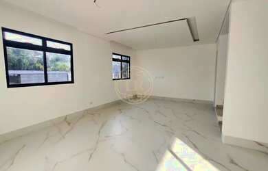 Imagem 2: Sobrado à venda no bairro São Domingos - São José dos Pinhais/PR