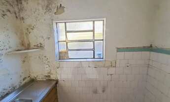 Imagem 4: Casa com 1 dormitório, sala, cozinha, banheiro e área de serviço