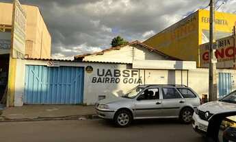 Imagem 1: Casa comercial bairro Goia