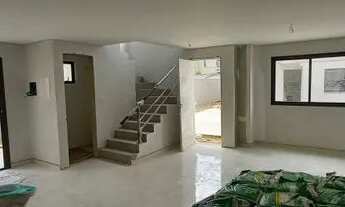 Imagem 6: SOBRADO NO UBERABA - NOVOS - TRIPLEX - EXCELENTE LOCALIZAÇÃO