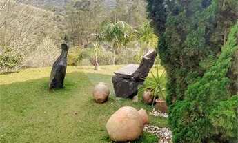 Imagem 3: Casa em condomínio elitizado em Mairiporã