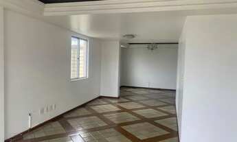 Imagem 3: Apartamento para aluguel possui 210 metros quadrados com 4 quartos em Umarizal - Belém - P