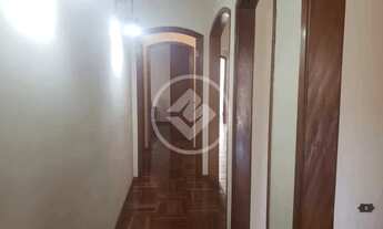 Imagem 7: Casa térrea a venda, comercial e residencial, espaços amplos e oito vagas de garagem, Jard