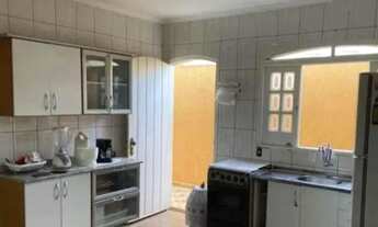 Imagem 4: Sinal de 19.000+ Parcelas <br><br>Feirão de Imóveis <br><br>Não é