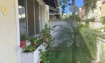 Imagem 4: Casa de condomínio para venda tem 400 metros quadrados com 4 quartos