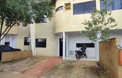 Imagem 2: Alugo sobrado na 706 sul (residencial Palmeiras) 2/4 com suíte e 02 vg de garagem