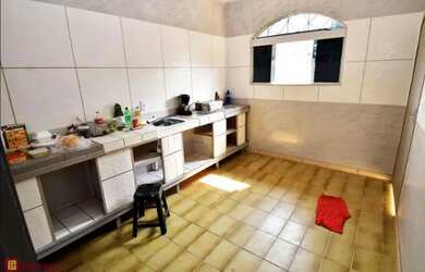 Imagem 3: Casa de 3 quartos para alugar no bairro Capoeiras