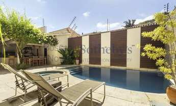 Imagem 2: Casa com espaço gourmet e piscina, próxima ao Parque Villa-Lobos