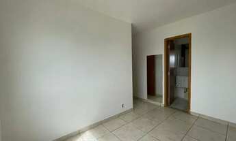 Imagem 3: Apartamento com: - 2 Quartos, sendo 1 suíte; - Sala com varanda