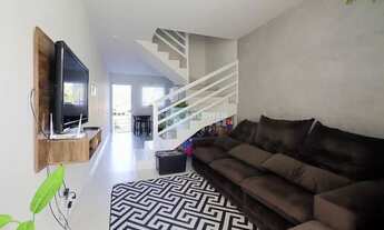 Imagem: Sobrado no bairro Itoupava Central, em loteamento