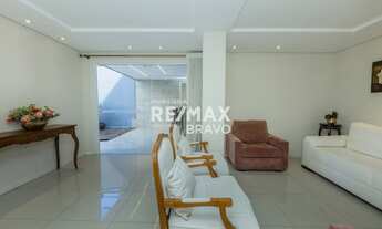 Imagem 6: Sobrado Triplex, 4 Quartos, 1 Suíte, 4 Vagas, a venda no Cajuru