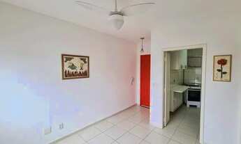 Imagem 9: Apartamento no centro, sol da manhã e arejado, completo de armários