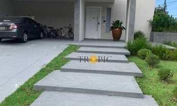 Imagem: Casa com 4 dormitórios, 4 suítes, 300