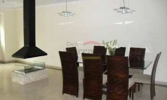 Imagem 5: Maravilhoso sobrado em rua tranquila