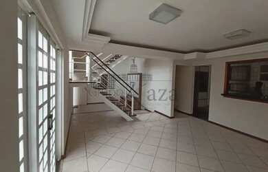 Imagem 5: Casa - Vila Branca - Jacareí - 3 Dormitórios - 250m²