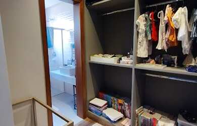 Imagem 7: Casa de condomínio térrea para venda com 326 metros quadrados com 4 quartos sendo 4 suites