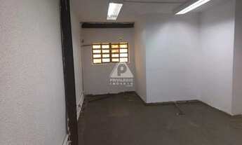 Imagem 3: Vendo Prédio Comercial Rua Camerino 488m² Loja de Frente + Sobrado