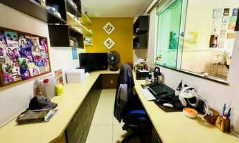 Imagem 6: Imóvel para venda possui 250 metros quadrados com 3 quartos em Novo Aleixo - Manaus - AM