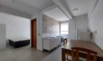 Imagem 2: Kitnet mobiliado, com 1 vaga de garagem, para locação, excelente localização no Cristo Rei