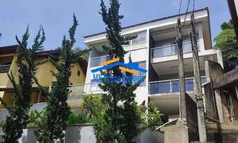 Imagem 1: Casa Moderna no Cond. Vila Verde 3 Suítes, Piscina, Edícula + Permuta!