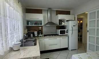 Imagem 4: Apartamento quadra mar mobiliado com 2 dormitórios sendo 1 suíte e 1 vaga em Balneário Cam