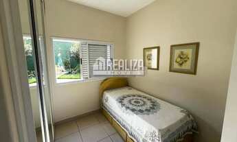 Imagem 14: Casa com 4 Quarto(s) e 3 banheiro(s) para Alugar, 239 m² por R$ 6178 / Mês