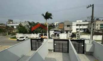 Imagem: Sobrado em Rua 408 - Morretes - Itapema/SC
