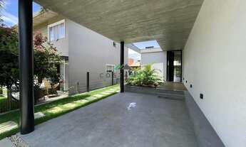 Imagem 4: Imóvel exclusivo a venda no bairro Morrinhos o imóvel fica a 2 minutos da Praia