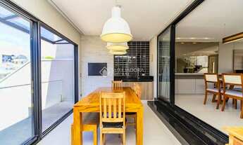 Imagem 7: Casa em condomínio com 3 suítes e 4 vagas no Bairro Alto