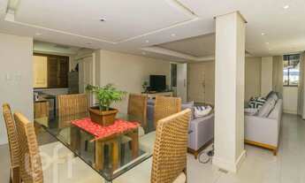 Imagem 7: Apartamento à venda em Petrópolis com 123 m², 3 quartos, 1 suíte, 1 vaga