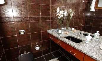 Imagem 4: Casa com 3 suítes no Batel!