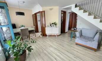 Imagem 2: Casa Triplex com 4 dormitórios 1 suíte, 2 vagas cobertas no Bairro Estreito/Florianópolis