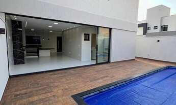 Imagem: SOBRADO- 5 suítes, 210m², 4 vagas, Piscina