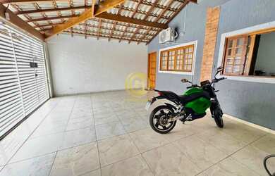 Imagem 6: Venha conhecer esta encantadora Casa térrea, situada no prestigiado bairro Villa Branca, c