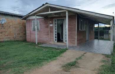 Imagem: Casa a venda com pátio em Guaíba