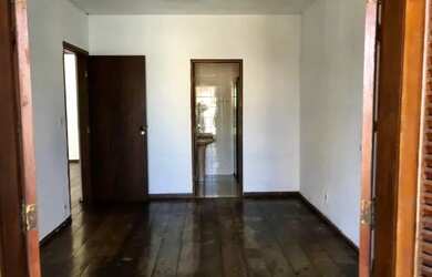 Imagem 4: Sobrado à venda no Jardim Faculdade com 5 Quartos, em Sorocaba-SP